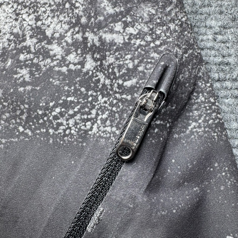 Lululemon Board Shorts 40‎ Gray Black Camo Dye Performance Beach Drawstring 7" - Picture 2 of 10